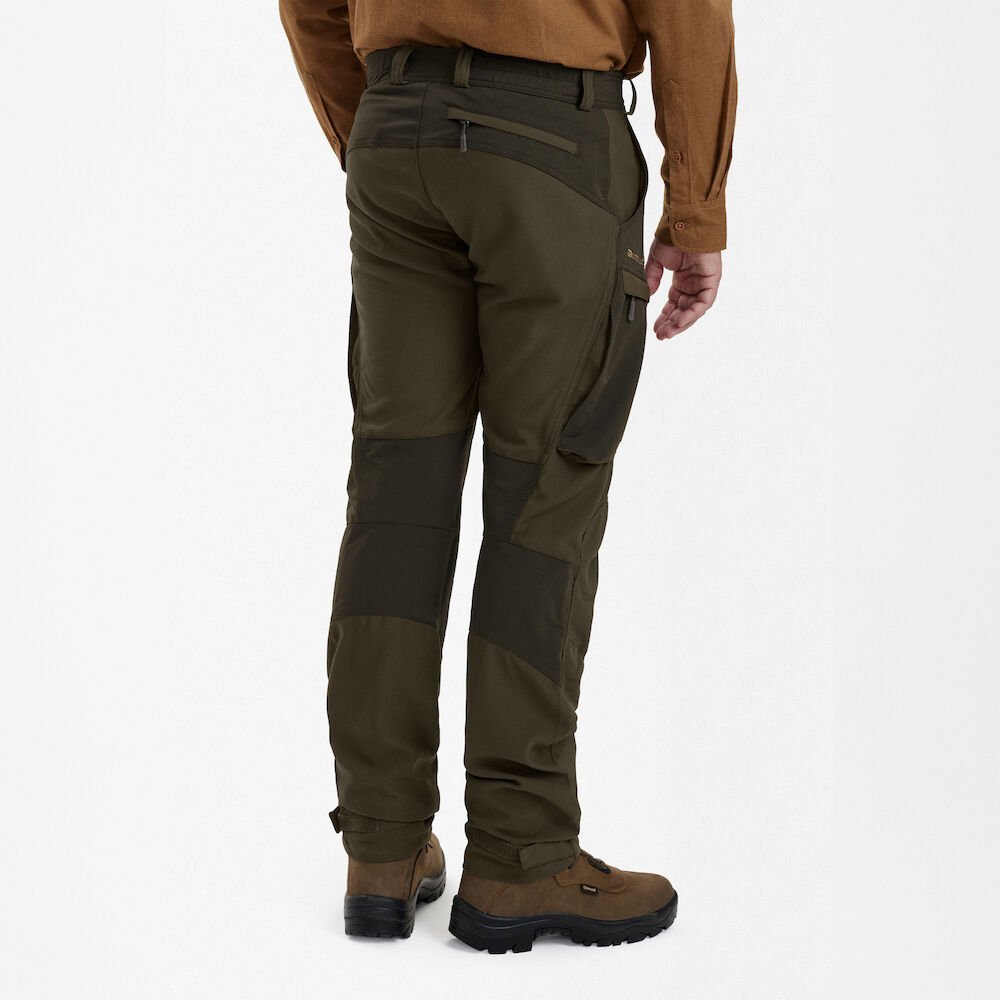 Detaliu echipament vânătoare Deerhunter Pantaloni Vânătoare Strike Extreme în culoarea Palm Green (389) - detalii premium îmbrăcăminte outdoor pe marksmen.ro