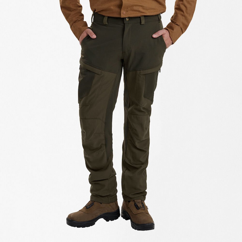 Echipament vânătoare Deerhunter Pantaloni Vânătoare Strike Extreme în culoarea Palm Green (389) - îmbrăcăminte premium pentru activități outdoor pe marksmen.ro