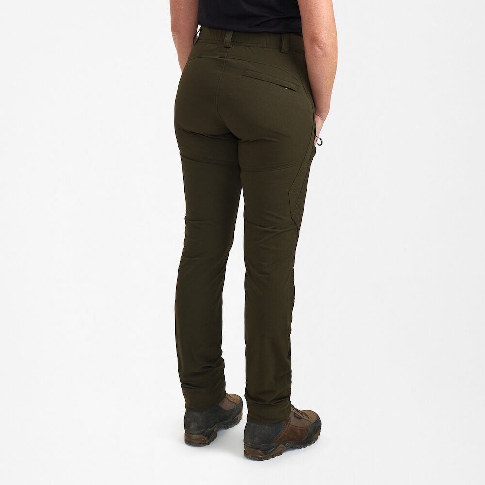 Detaliu echipament vânătoare Deerhunter Pantaloni Vânătoare Damă Lady Northward în culoarea Bark Green (378) - detalii premium îmbrăcăminte outdoor pe marksmen.ro