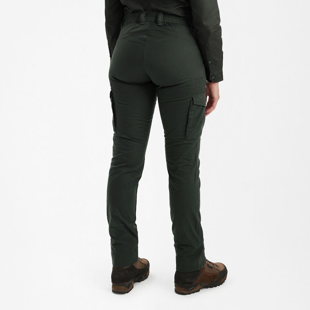 Detaliu echipament vânătoare Deerhunter Pantaloni Vânătoare Damă Lady Atlas în culoarea Timber (393) - detalii premium îmbrăcăminte outdoor pe marksmen.ro