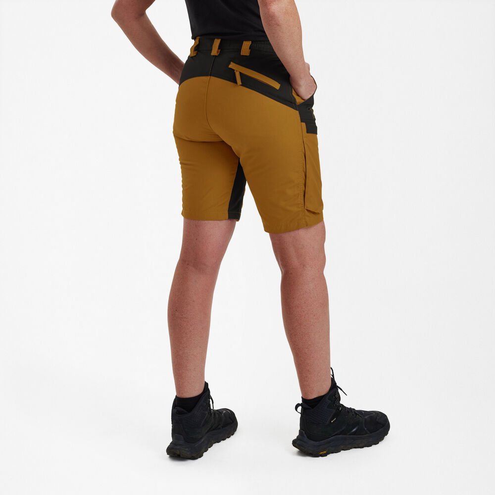 Detaliu echipament vânătoare Deerhunter Pantaloni Scurți Damă Lady Ann în culoarea Black Ink (985) - detalii premium îmbrăcăminte outdoor pe marksmen.ro