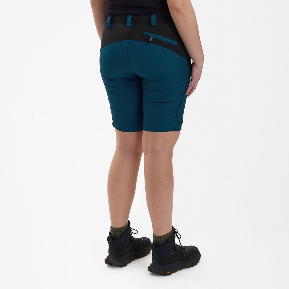 Detaliu echipament vânătoare Deerhunter Pantaloni Scurți Damă Lady Ann în culoarea Black Ink (985) - detalii premium îmbrăcăminte outdoor pe marksmen.ro