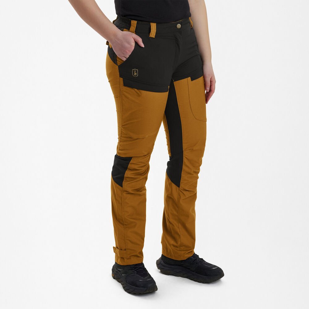 Detaliu echipament vânătoare Deerhunter Pantaloni Vânătoare Damă Lady Ann în culoarea Deep Green (388) - detalii premium îmbrăcăminte outdoor pe marksmen.ro