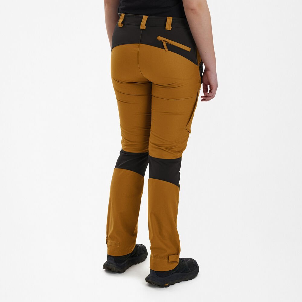 Detaliu echipament vânătoare Deerhunter Pantaloni Vânătoare Damă Lady Ann în culoarea Deep Green (388) - detalii premium îmbrăcăminte outdoor pe marksmen.ro